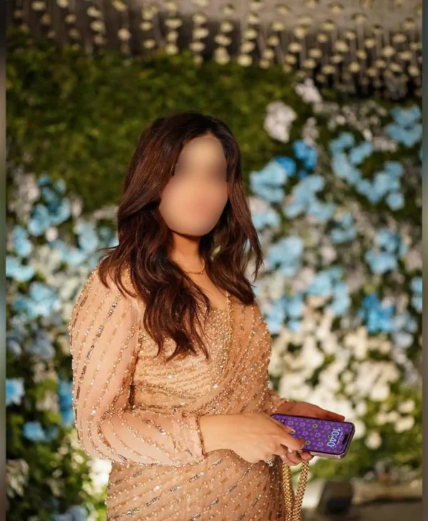 Golden Pearl Saree - Image 2